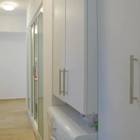 Апартаменты Mona With Sea Platform *