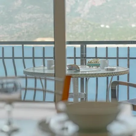 Апартаменты Mona With Sea Platform Каш