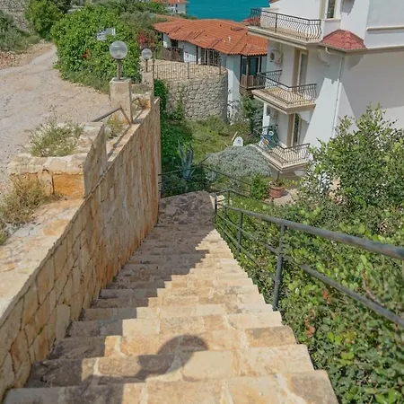 Апартаменты Mona With Sea Platform Каш