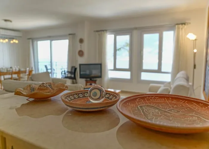 Mona With Sea Platform Apartamento *