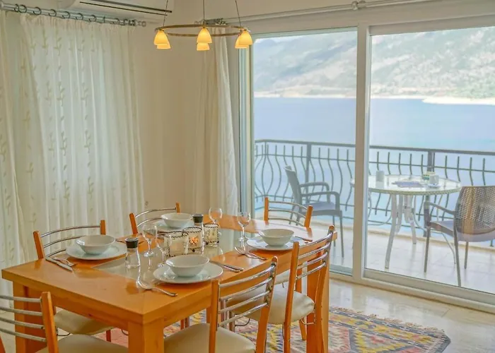 Mona With Sea Platform Apartamento *