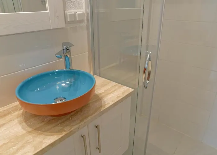 Mona With Sea Platform Apartamento