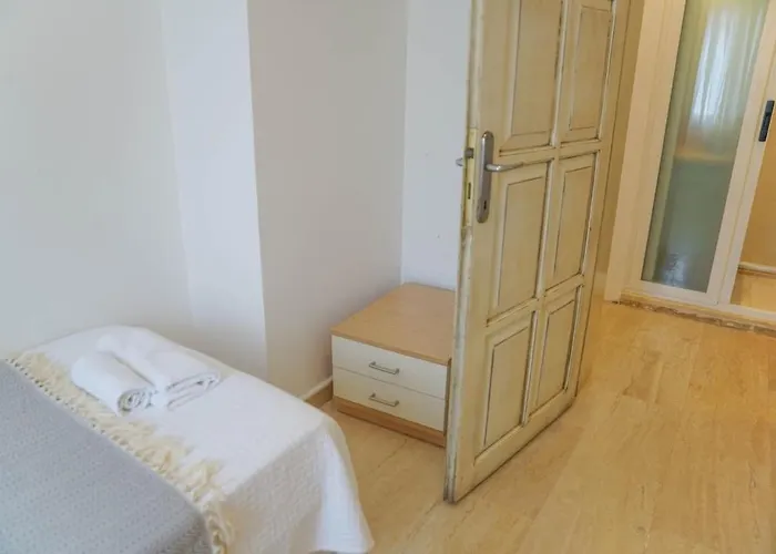 Mona With Sea Platform Kas